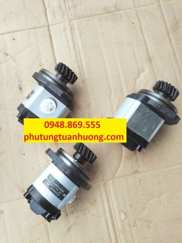 Bơm trợ lái HOWO chạy bánh răng
