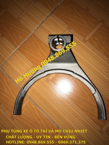Càng cua số phụ hộp số FAST xe Chenglong