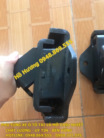 Cao su chân máy trước C&C