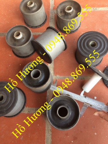Cao su lật cabin Auman 1B24950200126