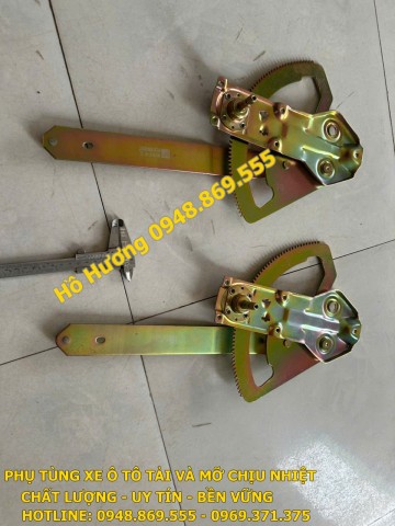 Compa nâng kính Hoka