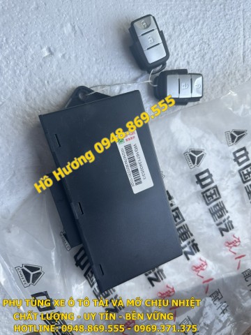 Hộp điện cánh cửa Howo WG1671340053