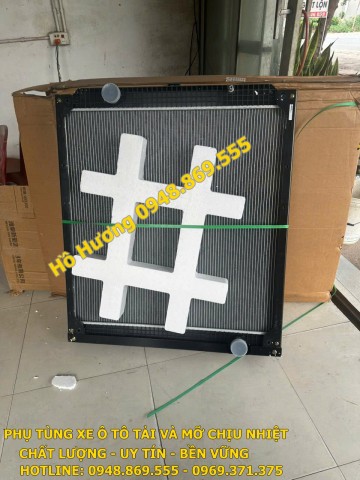 Két nước xe đầu kéo C&C