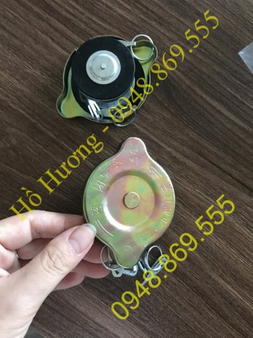 Nắp két nước YN490QB/4102