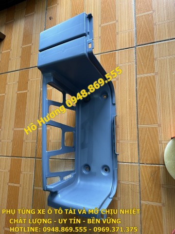 Ốp bậc lên xuống xe CAMC H08 Bậc dưới