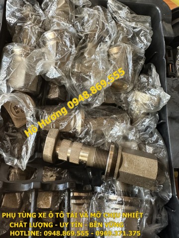 Tắc kê trước Howo bịt vàng phi 23*98