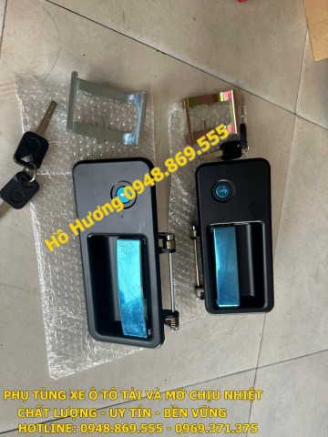 Tay mở cửa ngoài Dayun N8