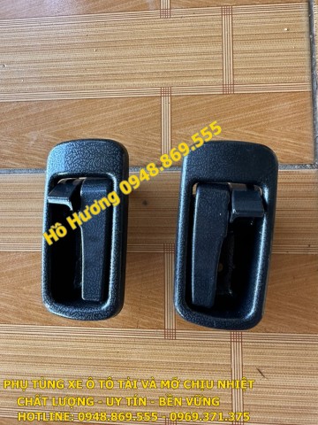 Tay mở trong Thaco Auman