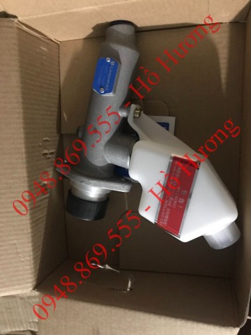 Tổng côn trên xe tải Trung Quốc