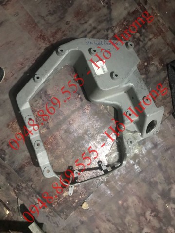 Giá bắt đèn pha Howo A7