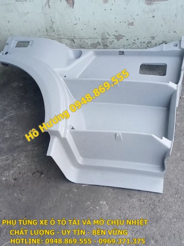 Vè chắn lốp trước Howo Man TH7 WG1664239002