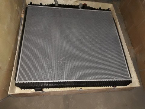 Két nước xe tải