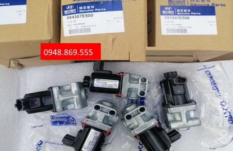 Rơ Le Cài Cầu Xe Đầu Kéo Hyundai Xcient Trung Quốc