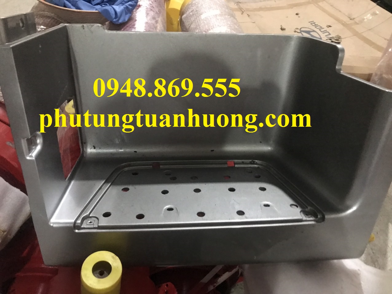op bac duoi xe ben dau keo huyndai xcient chinh hang