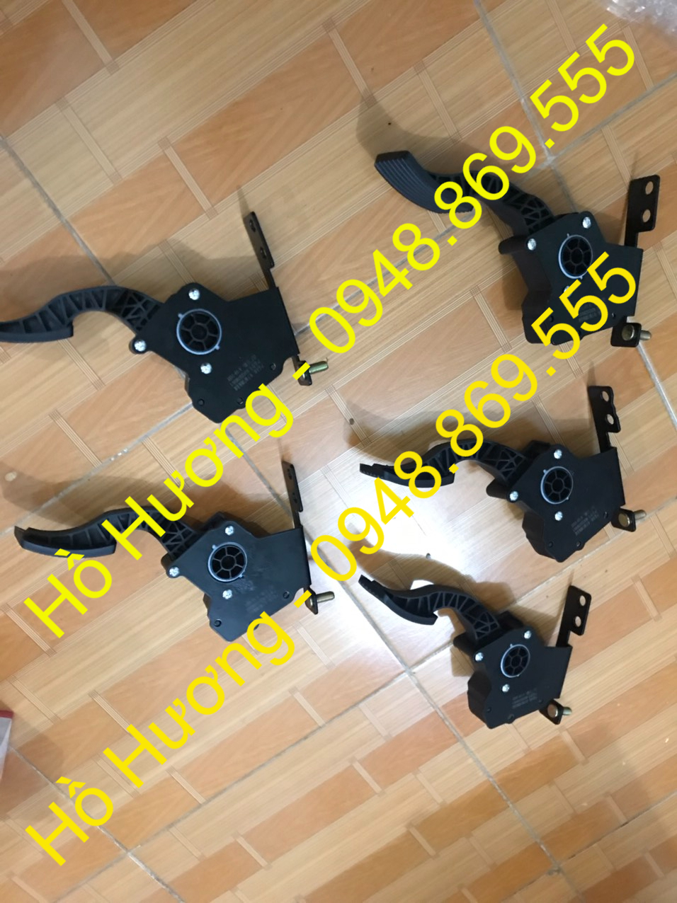 ban dap chan ga howo 380 may dien (1)