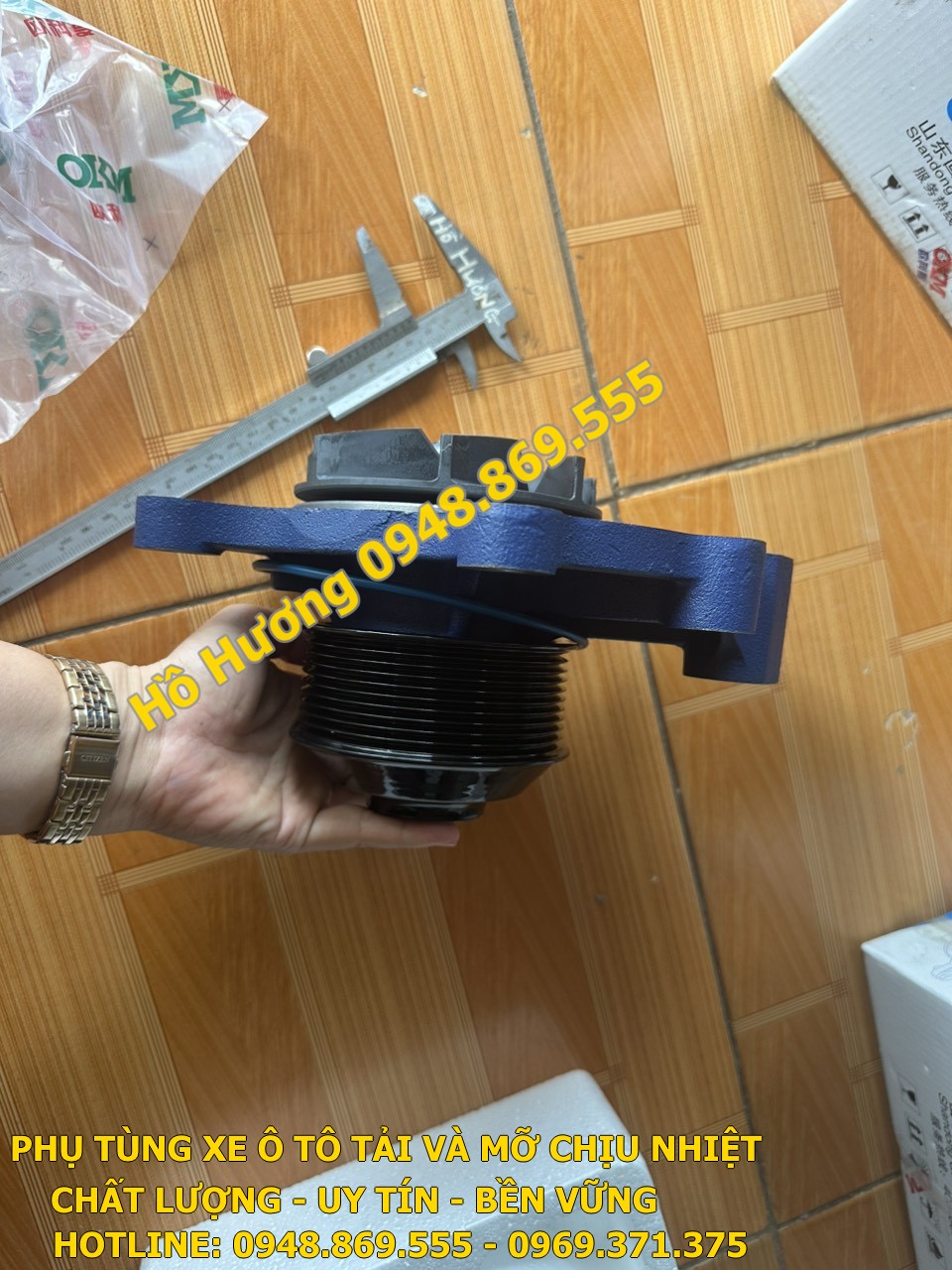 bom nuoc xe shacman WP13 612630061073 (2)
