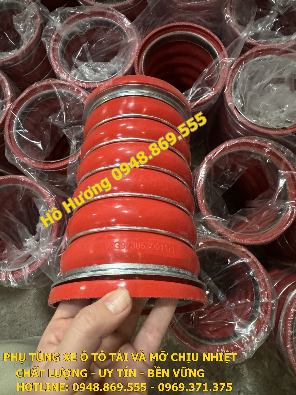 CAO SU HUT GIO TUBO HOWO WG9925530058 phu tung howo (2)