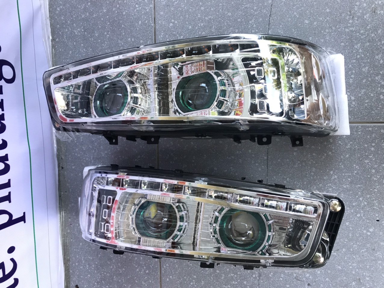den pha chenglong hai au sieu sang bong led