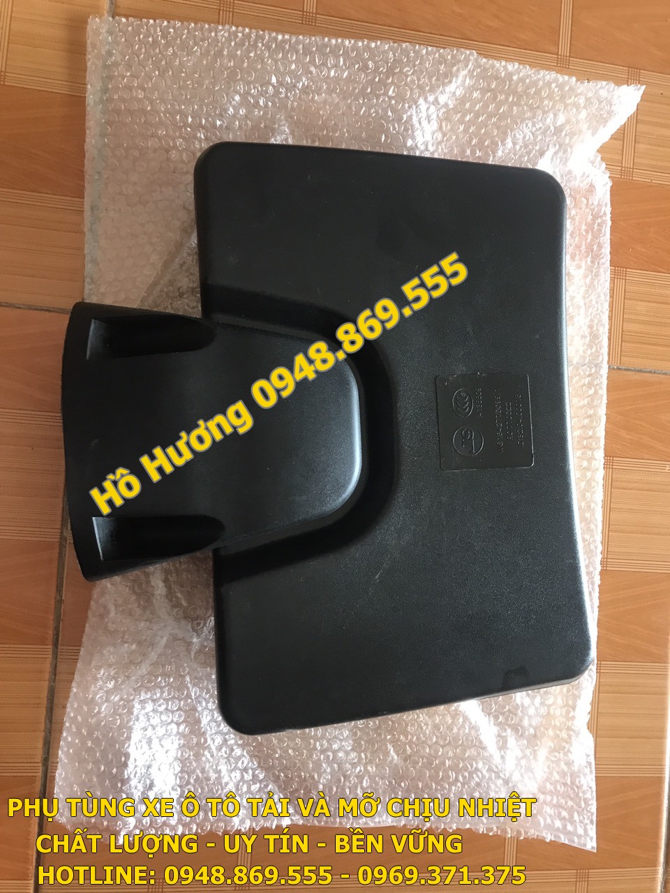 guong soi canh cua howo 2010 WG1642770099 (2)