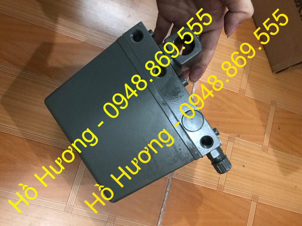 kich cabin howo 371 375 420 380 (2)