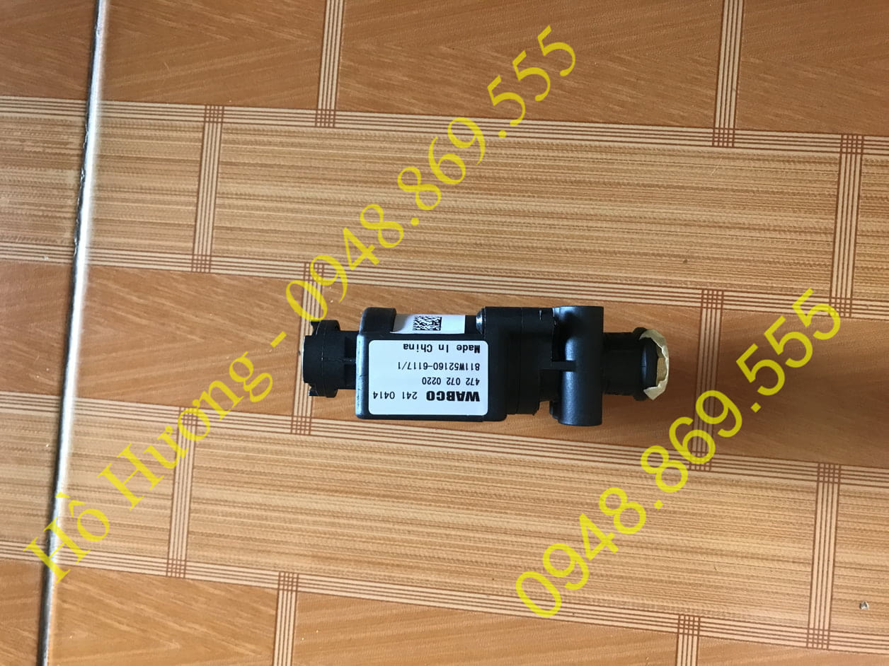 ro ne hoi auman 811W52160 6117 (1)