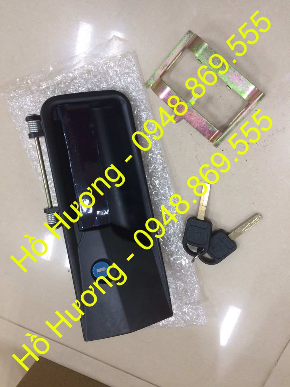 tay mo cua ngoai howo a7 wg1664340004 (2)