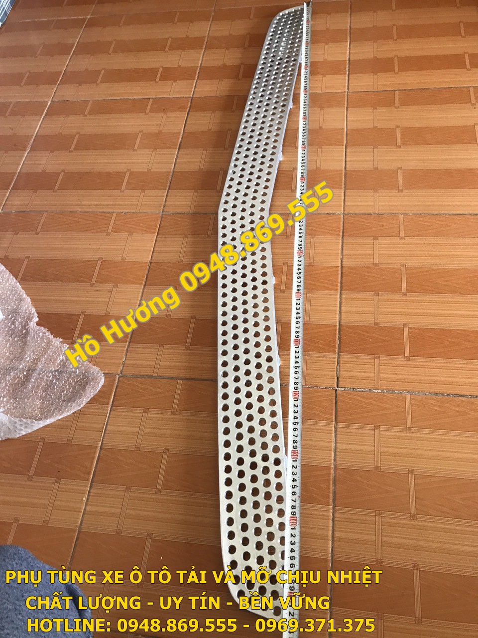 trang tri mat na auman H0531017000A0 (3)